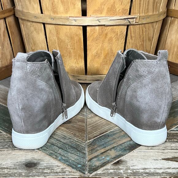 Steve Madden Wavery Tan Perforated Suede Gore-Elastic Zip Wedge Boots Womens 7 - Picture 9 of 12